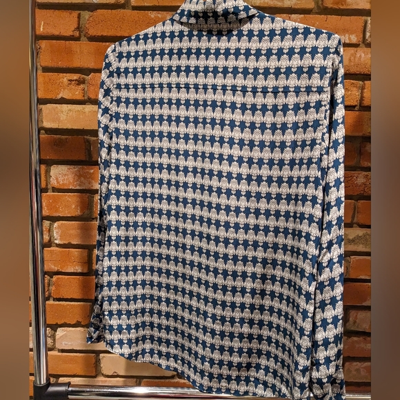 J. Crew Silk Blouse in Owl Print size 2 - Picture 3 of 4